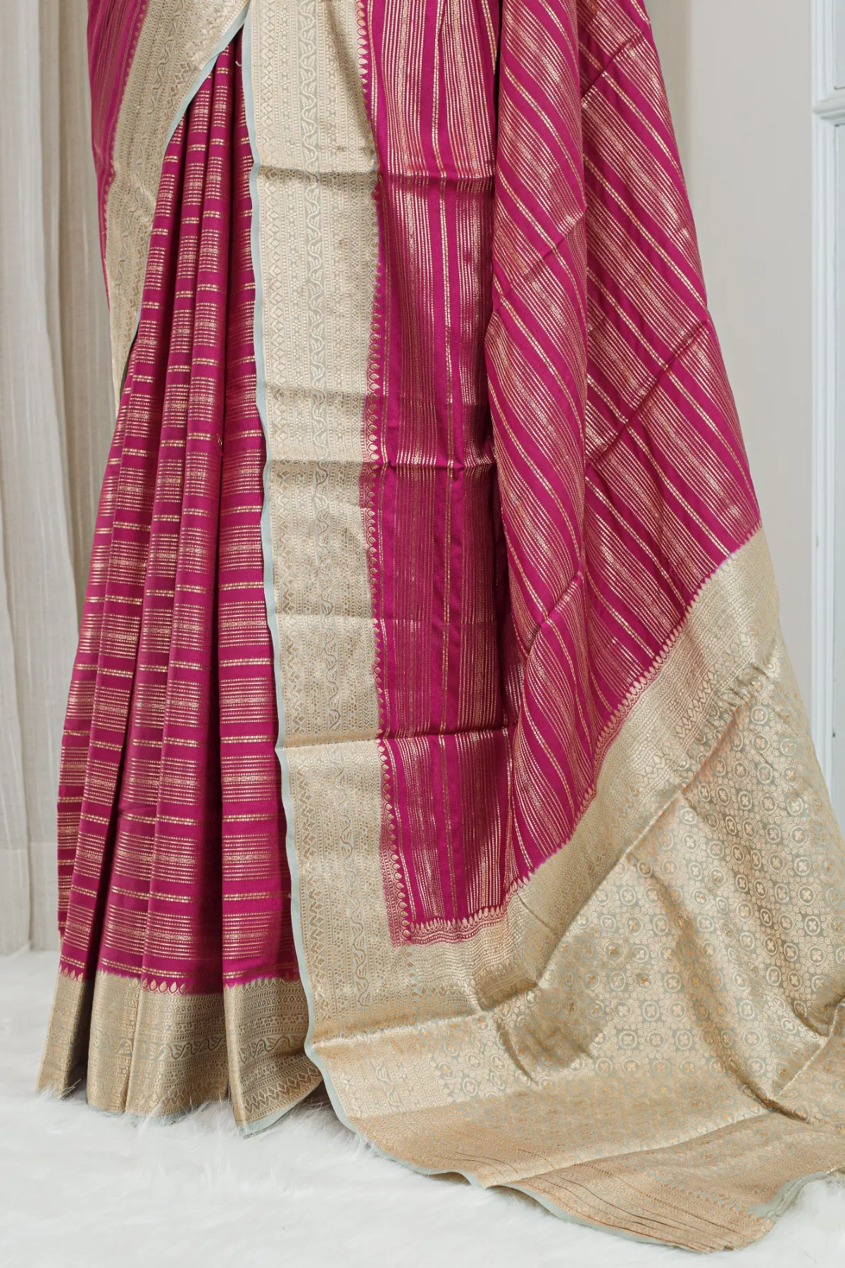 Silk Banarasi Saree – Rani Pink & Antique Gold 00063 - Image 3