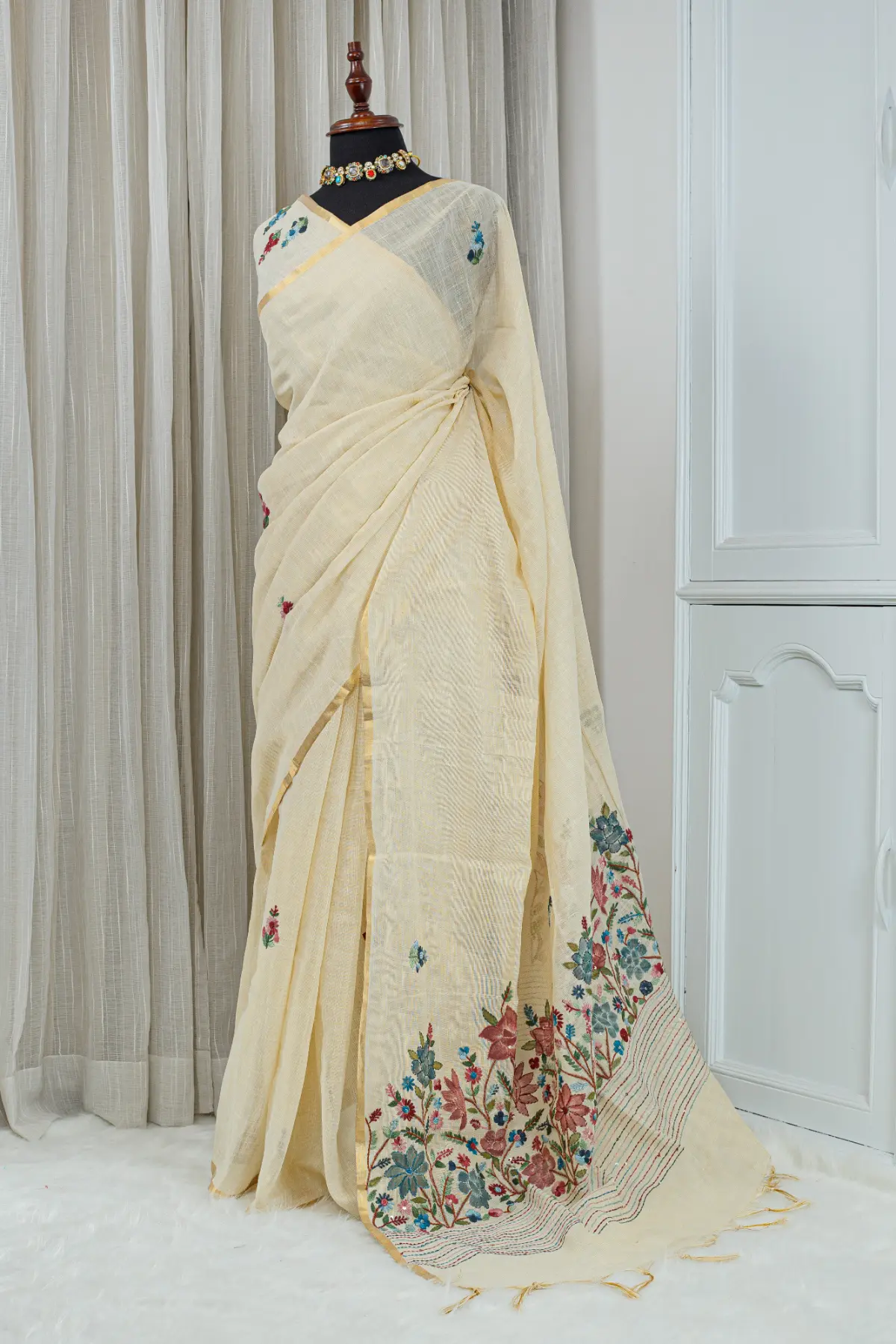 Cotton Linen Embroidery & French Knot Saree – Ivory Multi-Colour 00083 - Image 2