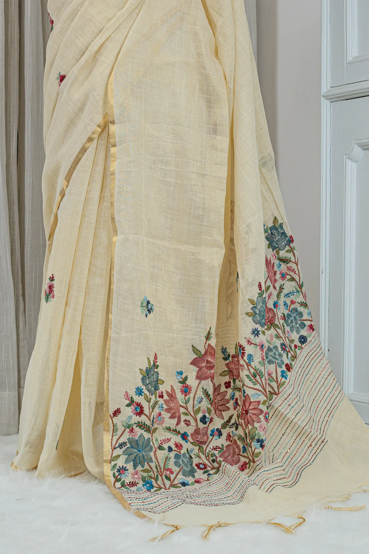 Cotton Linen Embroidery & French Knot Saree – Ivory Multi-Colour 00083 - Image 3