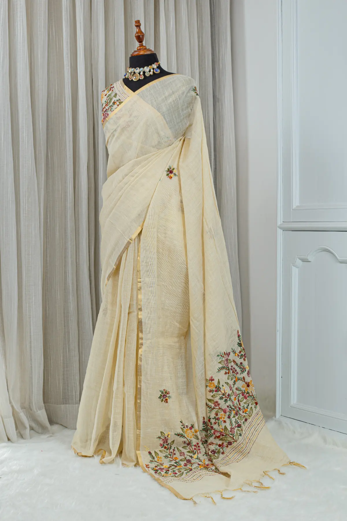Cotton Linen Embroidery & French Knot Saree – Ivory Multi-Colour 00084 - Image 2