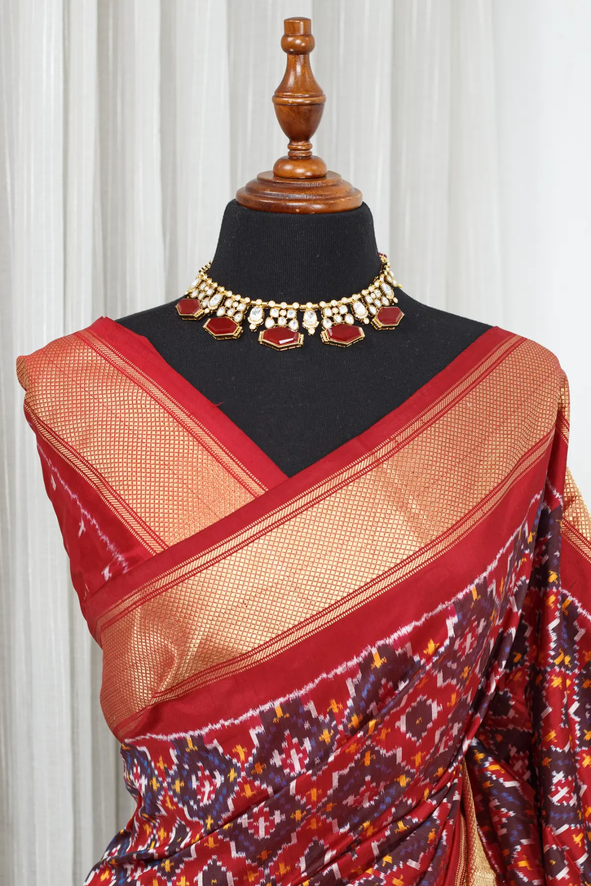 Silk Ikkat Saree – Deep Maroon & Red with Antique Gold Border 000106 - Image 4