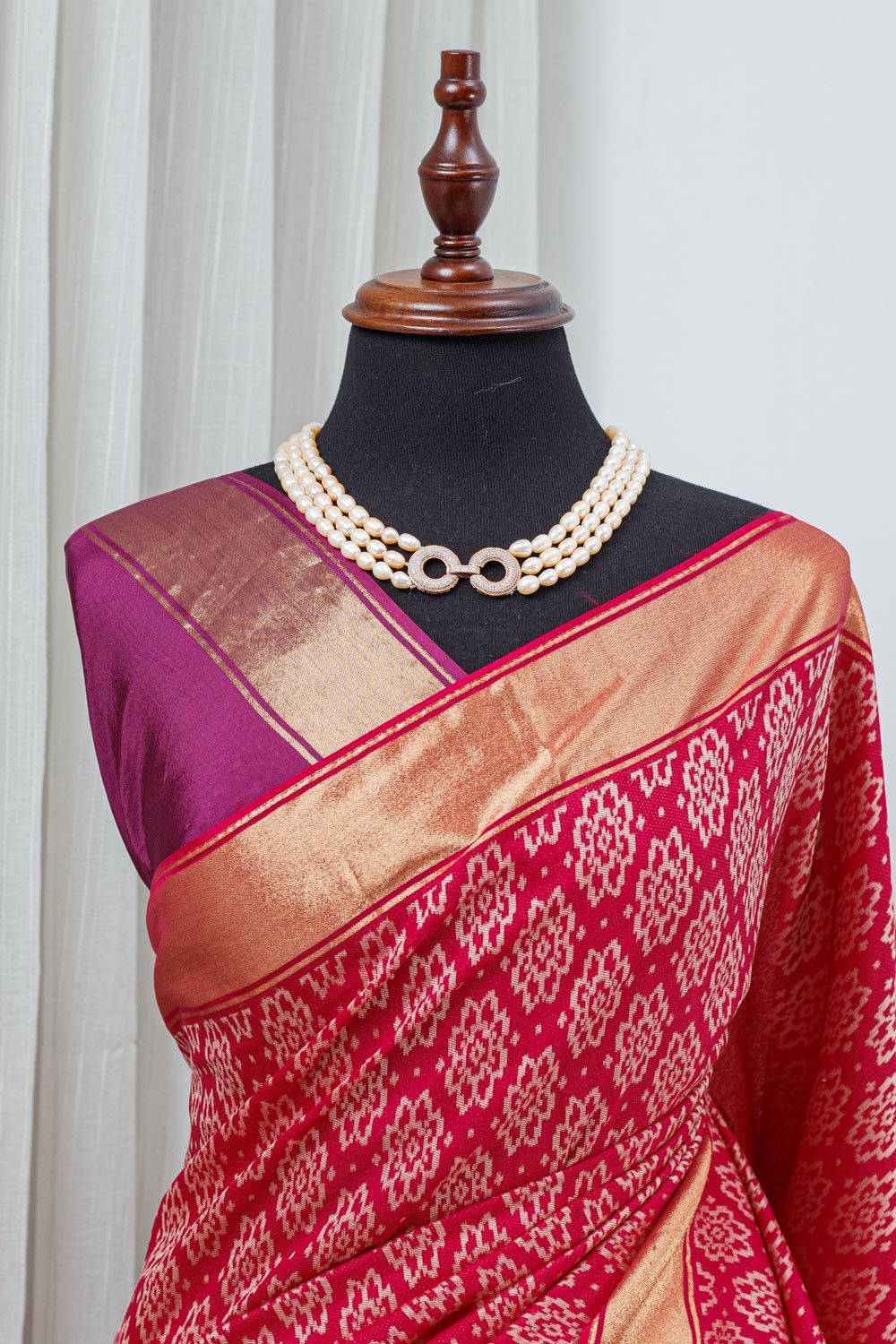 Silk Patola Saree – Rich Red with Zari Border & Multicolour Pallu 000146 - Image 5